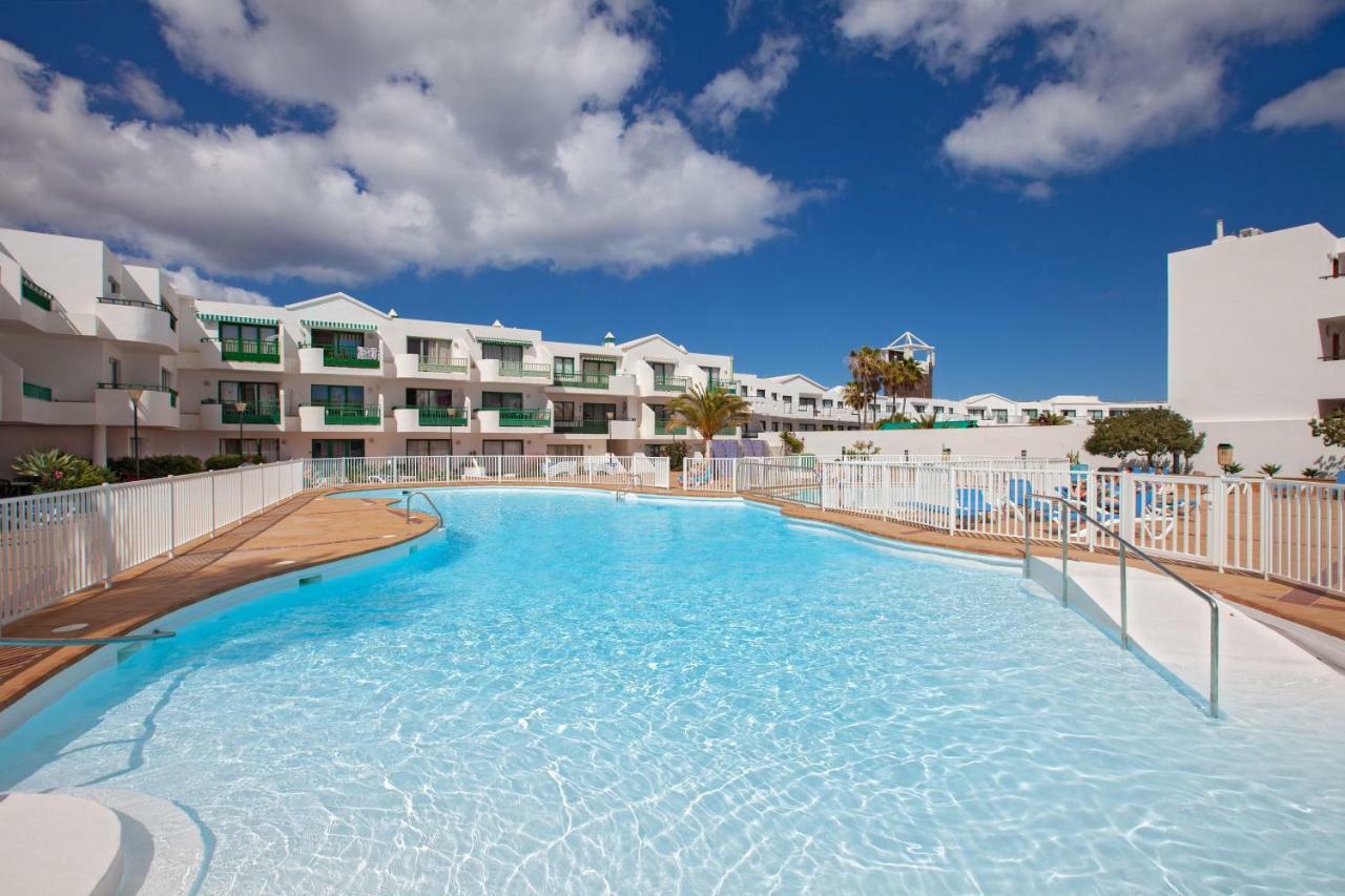 Luxury Beach Front Apartmentos Tahiche Costa Teguise Exterior foto