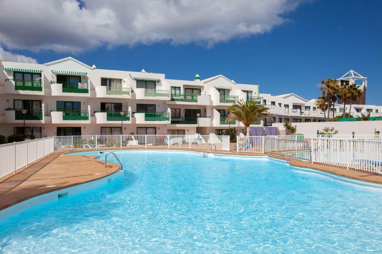 Luxury Beach Front Apartmentos Tahiche Costa Teguise Exterior foto